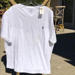 V-neck white T-shirt
